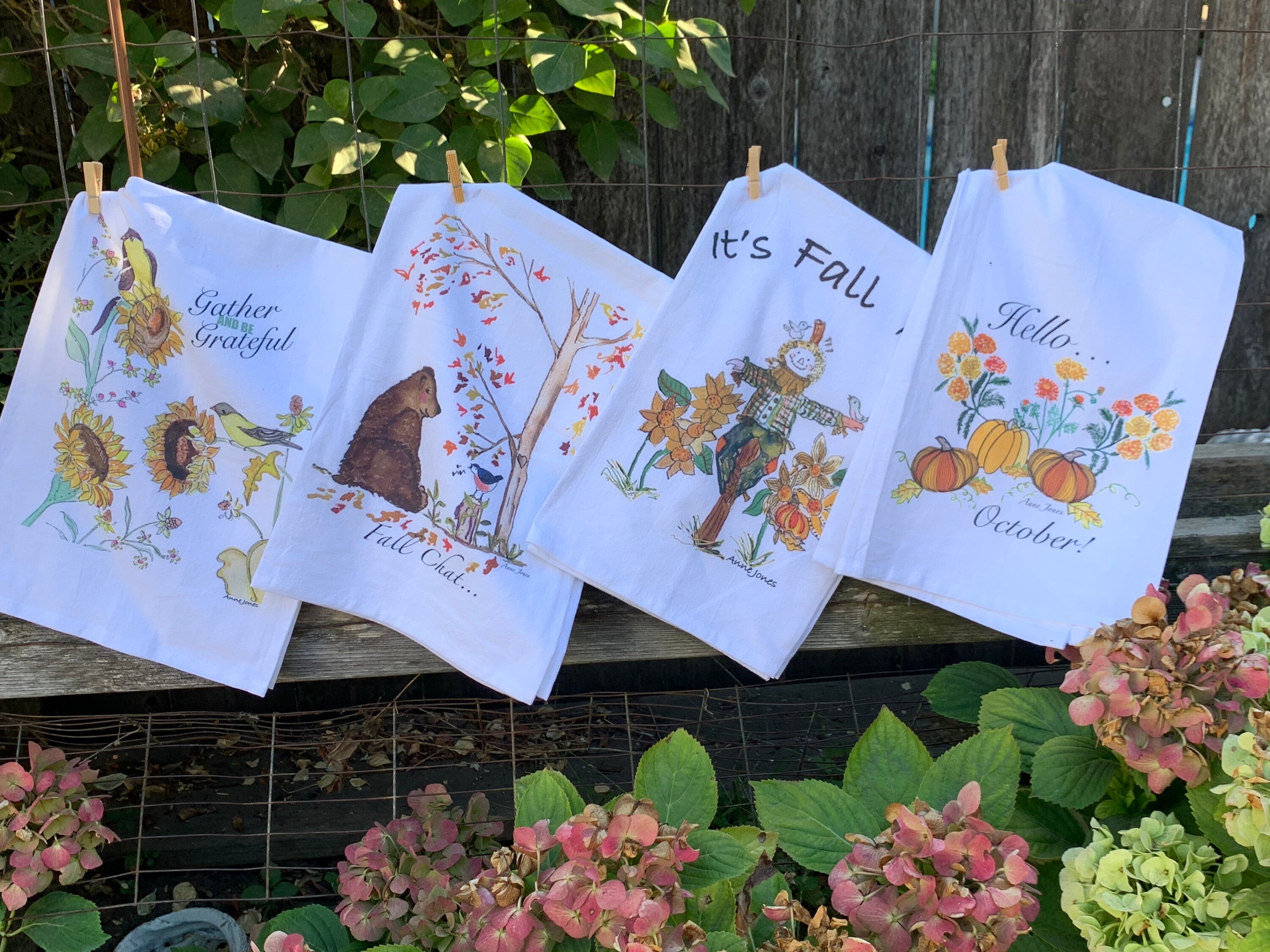Tea Towel Yosemite Fall Bear Chatting with Robin Kitchen Decor