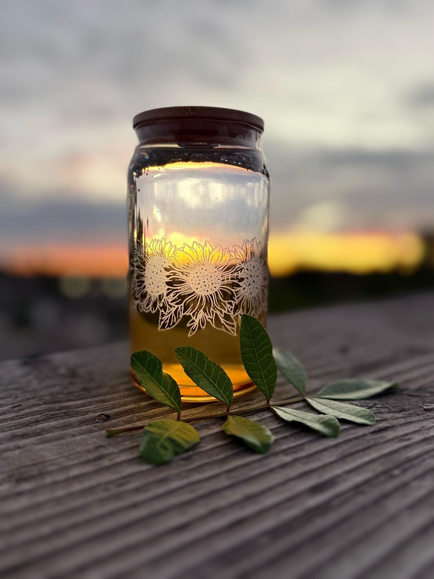 Tinted Glass Drink Jars with Etched Wildflowers, Bamboo Lids (16 oz)